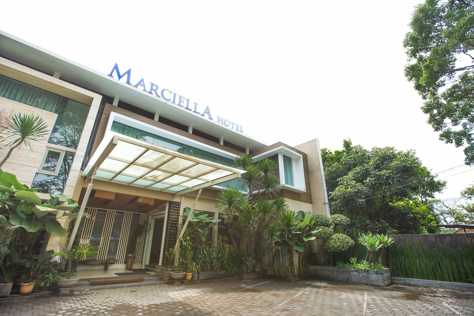 Marciella Hotel Bandung Exteriör bild